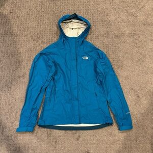 The North Face Women's Hyvent 2.5L Hooded Rain Jacket in Blue